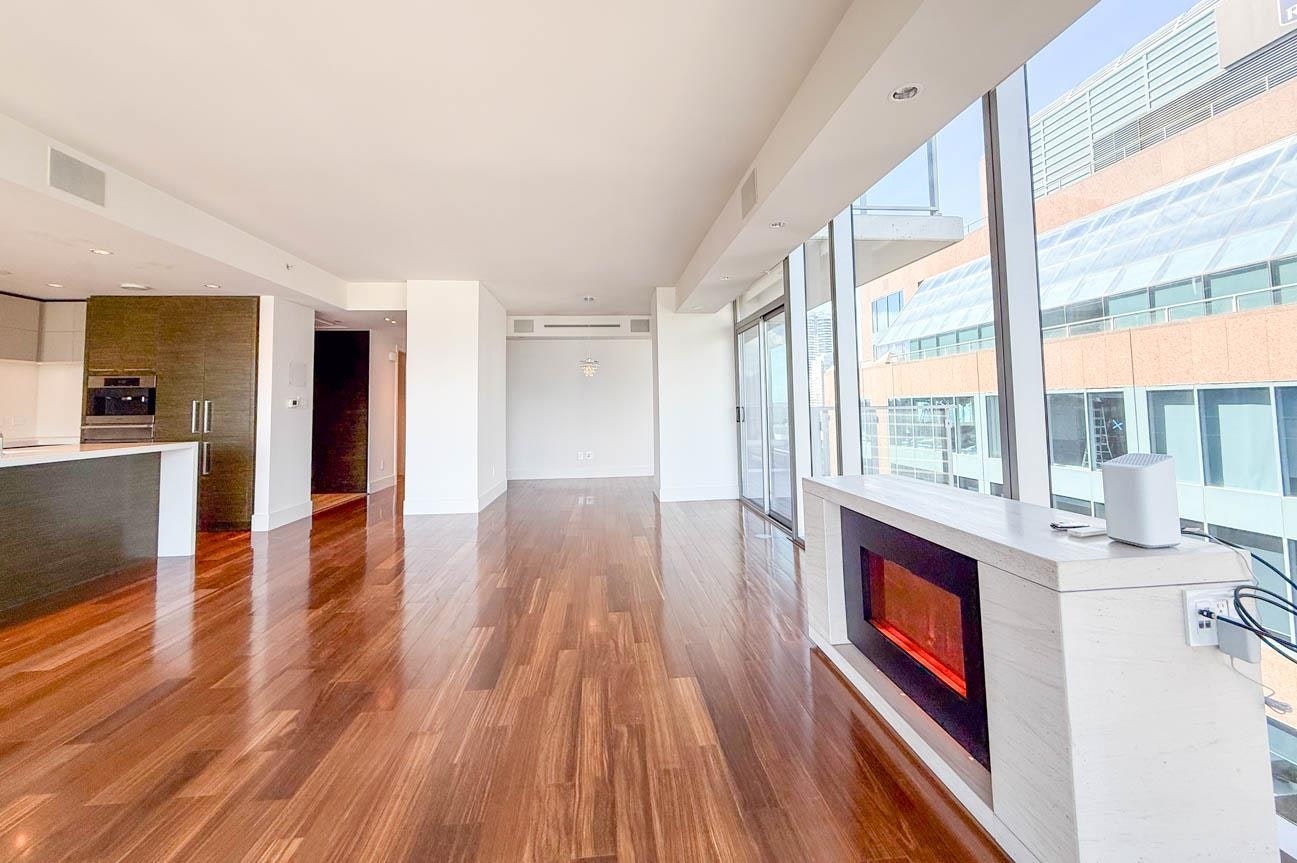2702-667 Howe, Vancouver, BC, V6C 0B5 - 6