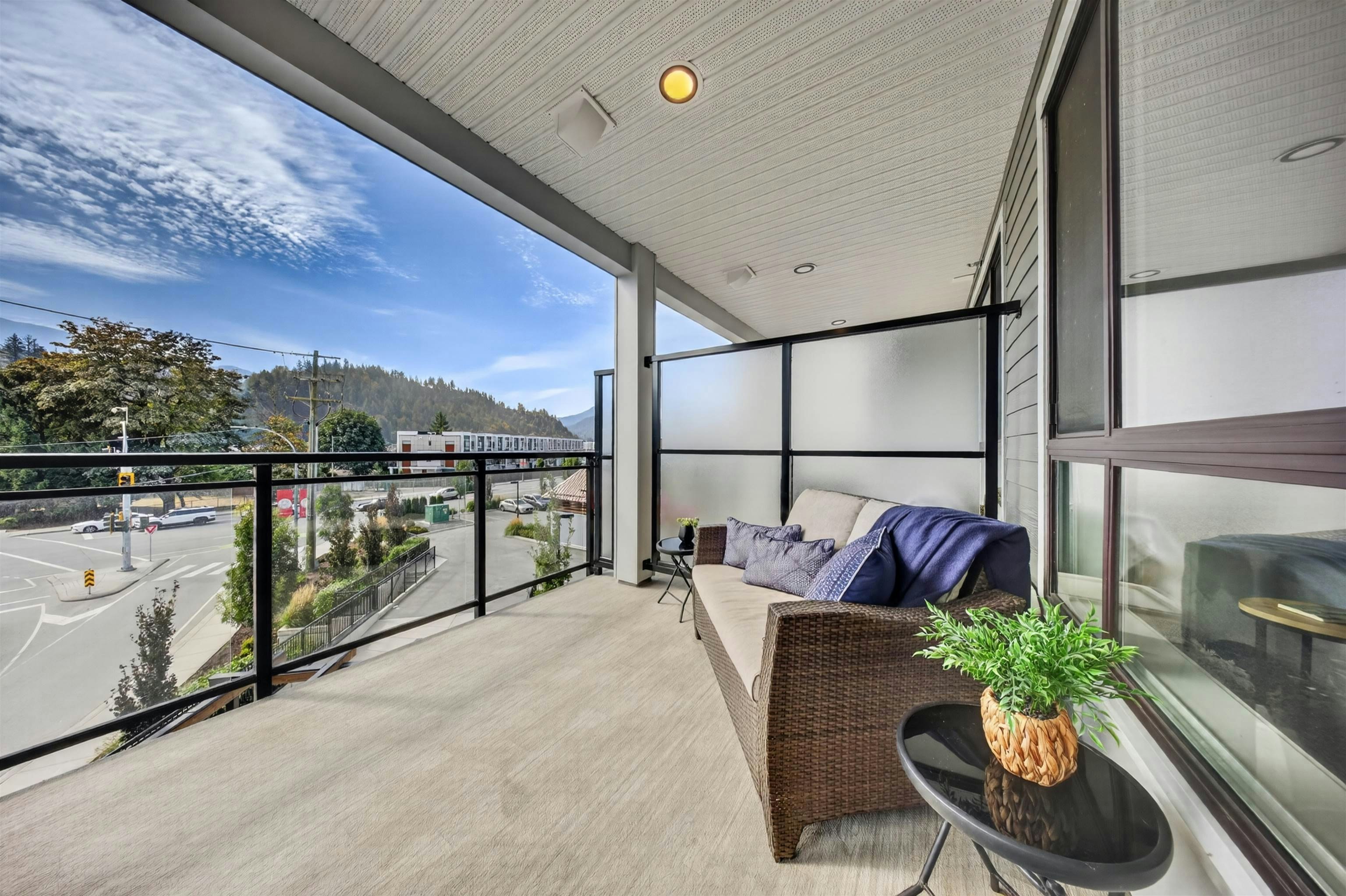 312-6045 Chilliwack River Road - 3