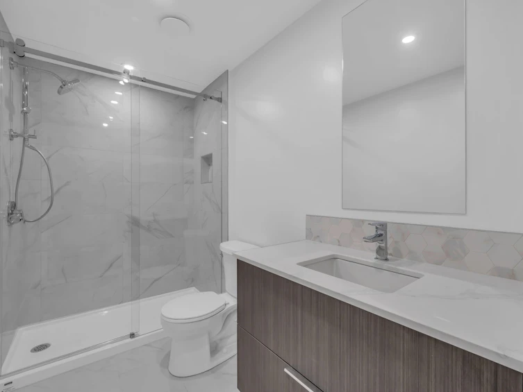 1726 Templeton Drive, Vancouver, BC, V5N 0K2 - 9