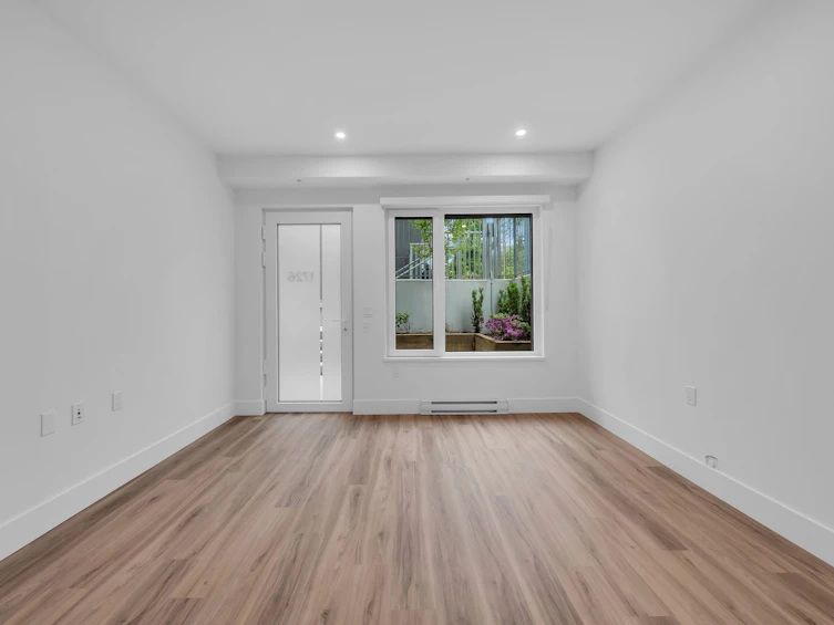1726 Templeton Drive, Vancouver, BC, V5N 0K2 - 12