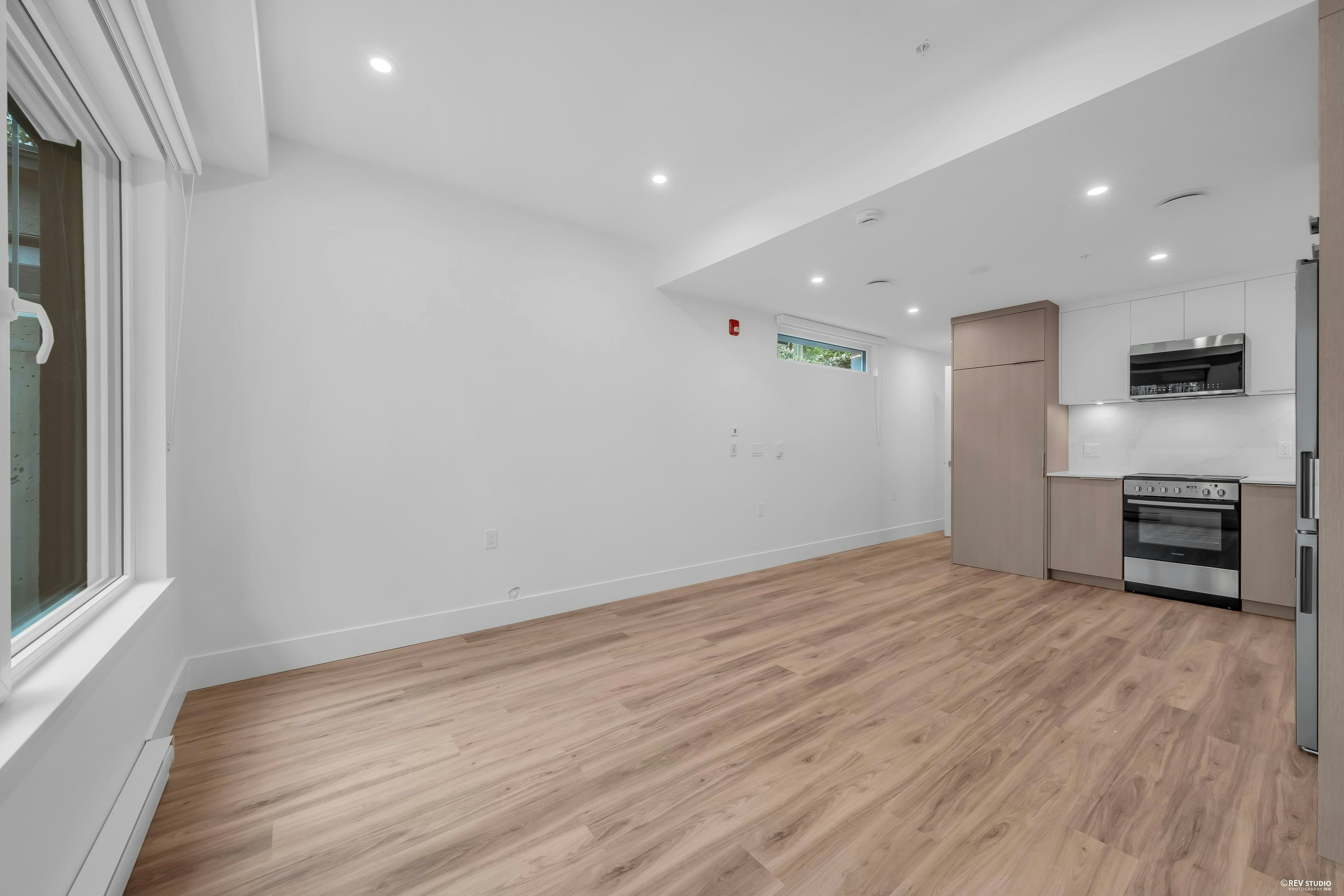 1726 Templeton Drive, Vancouver, BC, V5N 0K2 - 10