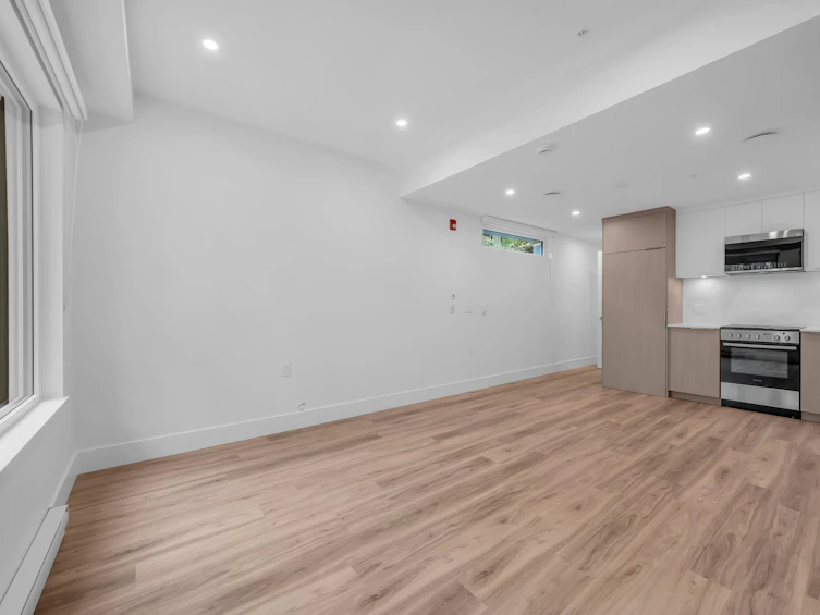 1726 Templeton Drive, Vancouver, BC, V5N 0K2 - 10