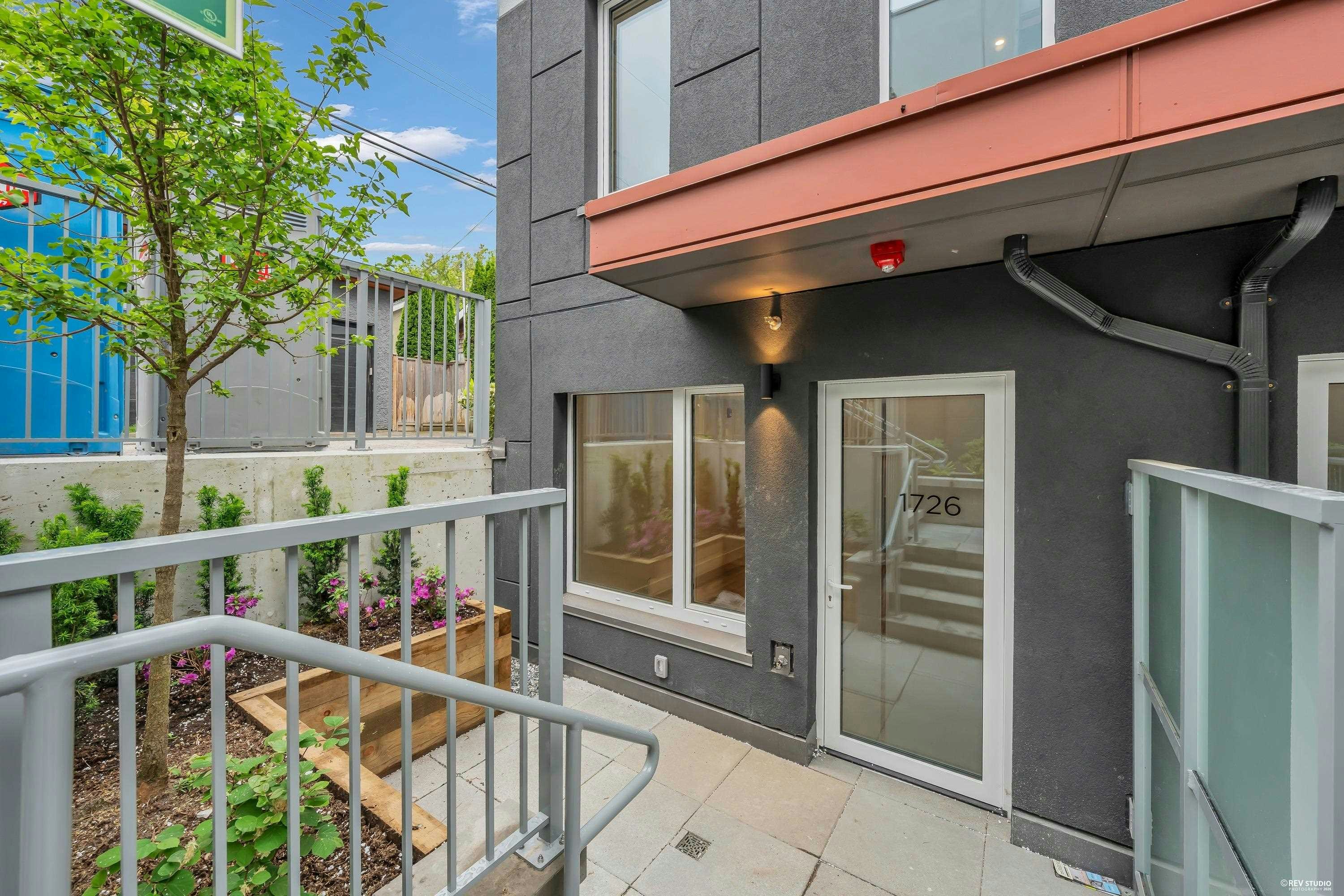 1726 Templeton Drive, Vancouver, BC, V5N 0K2