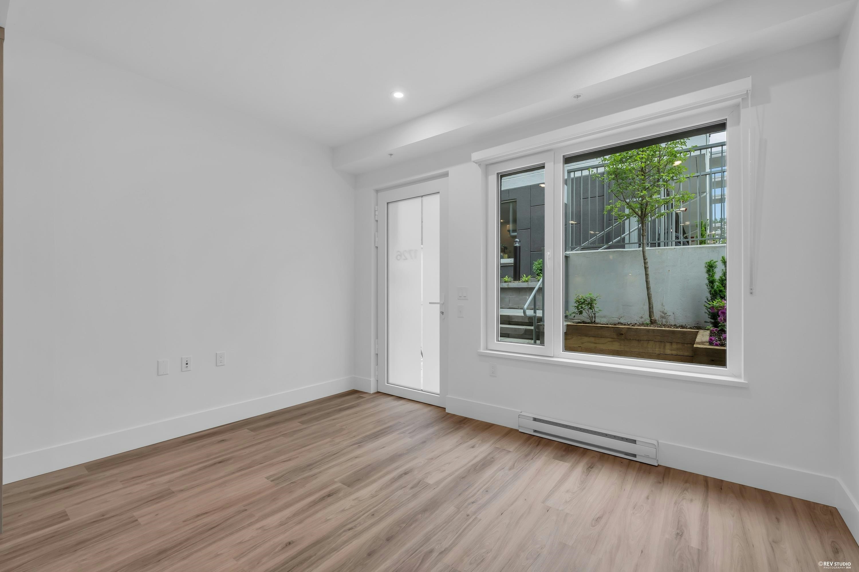 1726 Templeton Drive, Vancouver, BC, V5N 0K2 - 13