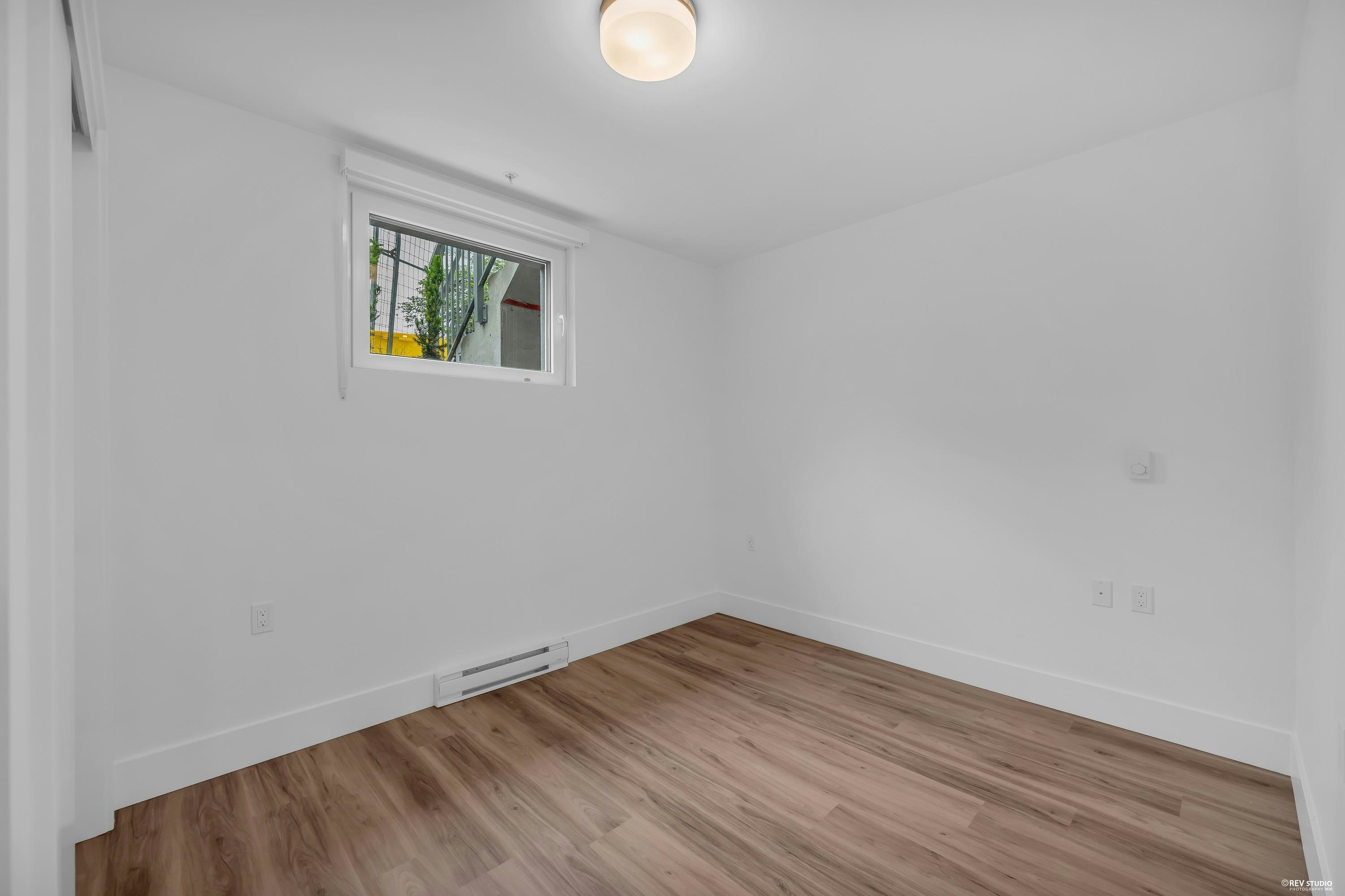 1726 Templeton Drive, Vancouver, BC, V5N 0K2 - 15