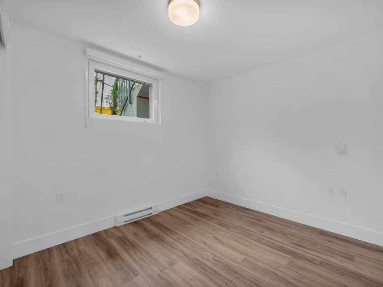 1726 Templeton Drive, Vancouver, BC, V5N 0K2 - 15