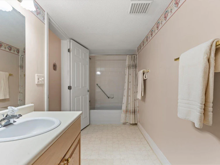 11-3354 Horn Street, Abbotsford, BC, V2S 7L3 - 33