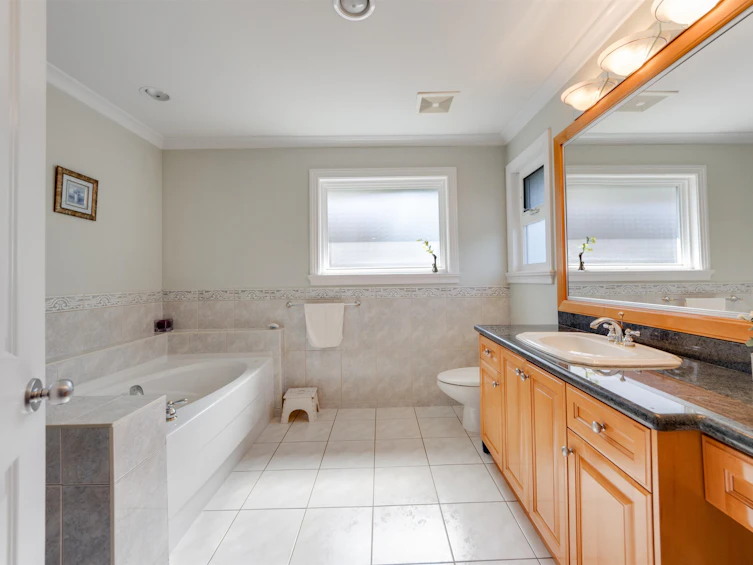 8311 No. 4 Road, Richmond, BC, V6Y 2T7 - 23