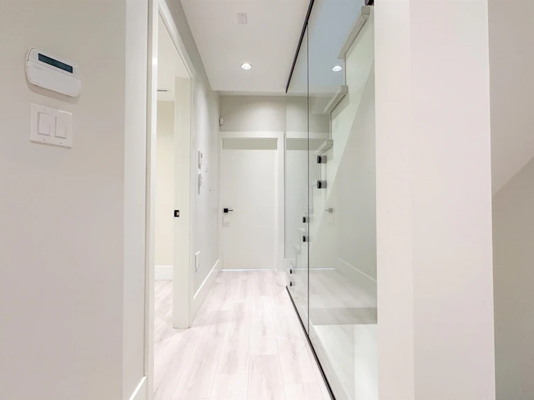 2373 W 7th Avenue, Vancouver, BC, V6K 1Y4 - 17