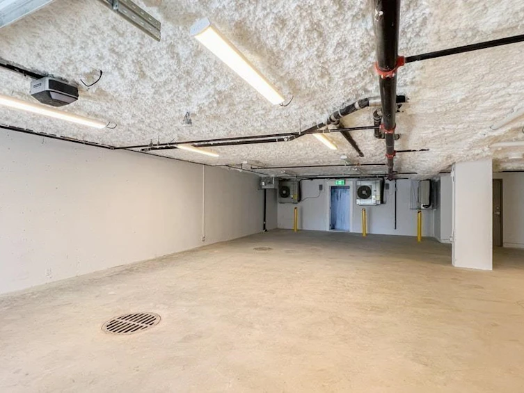 2373 W 7th Avenue, Vancouver, BC, V6K 1Y4 - 37
