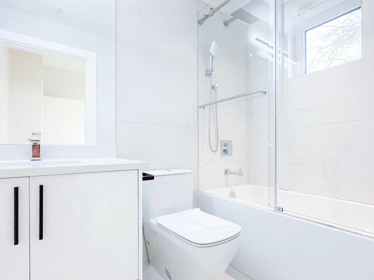 2373 W 7th Avenue, Vancouver, BC, V6K 1Y4 - 22