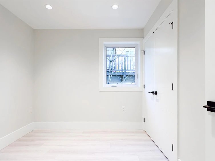 2373 W 7th Avenue, Vancouver, BC, V6K 1Y4 - 23