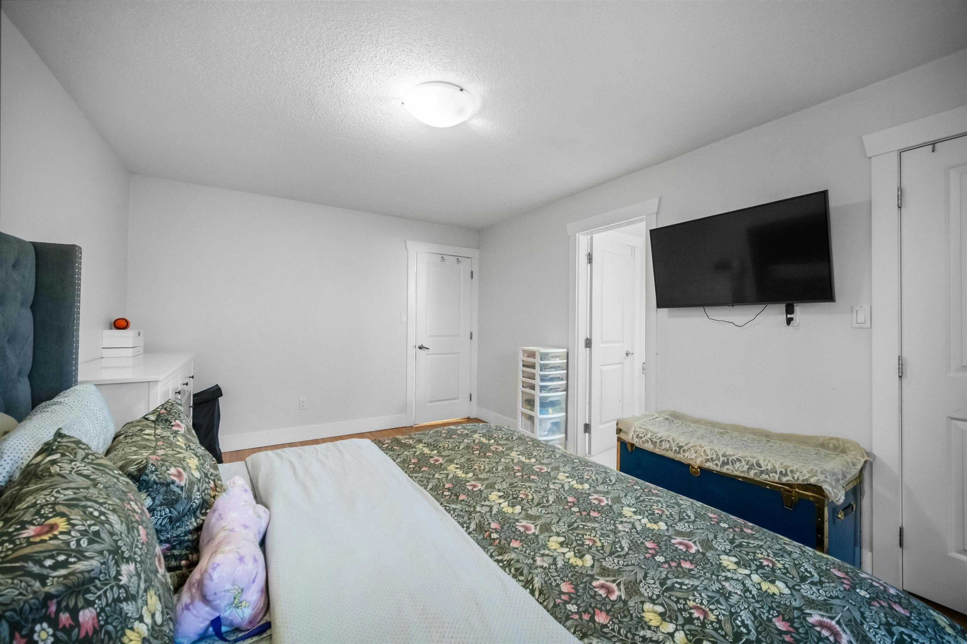 3580 Bargen Drive - 5