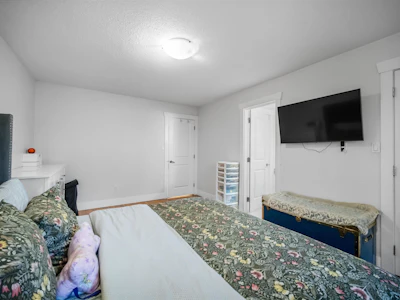 3580 Bargen Drive - 5