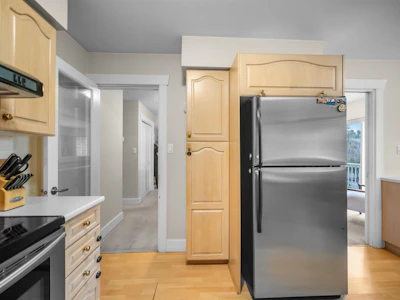 3580 Bargen Drive - 4