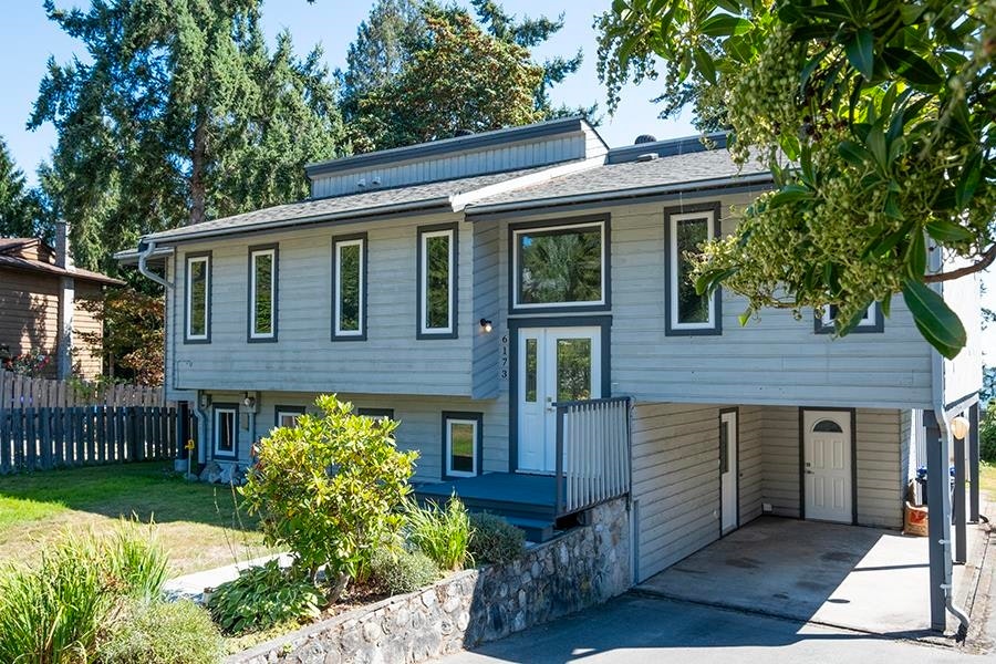 6173 Bligh Road, Sechelt, BC, V7Z 0M1 - 2