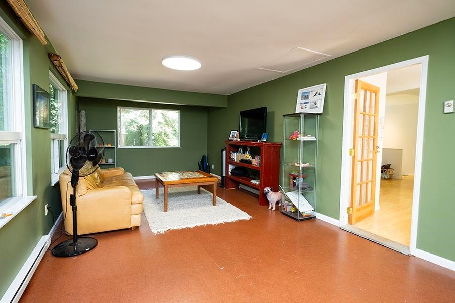 1172 Cedar Grove Road, Roberts Creek, BC, V0N 2W2 - 19