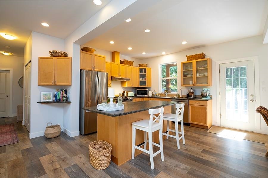 1172 Cedar Grove Road, Roberts Creek, BC, V0N 2W2 - 6