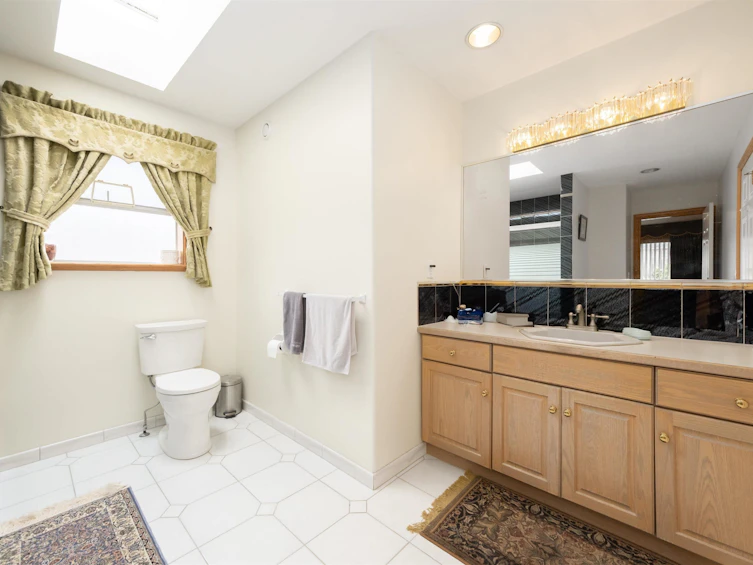 2248 Sicamous Avenue, Coquitlam, BC, V3K 6R9 - 25