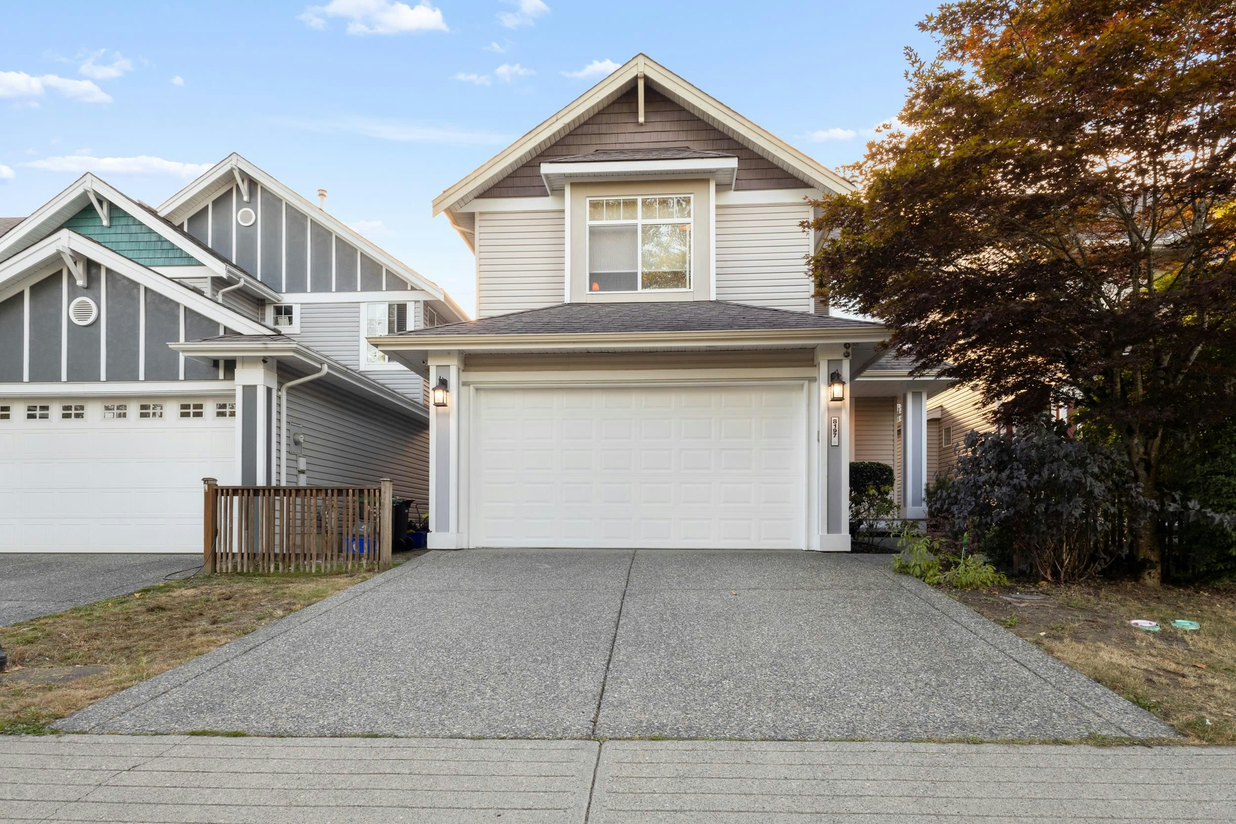 8197 212 Street, Langley, BC, V2Y 2C9