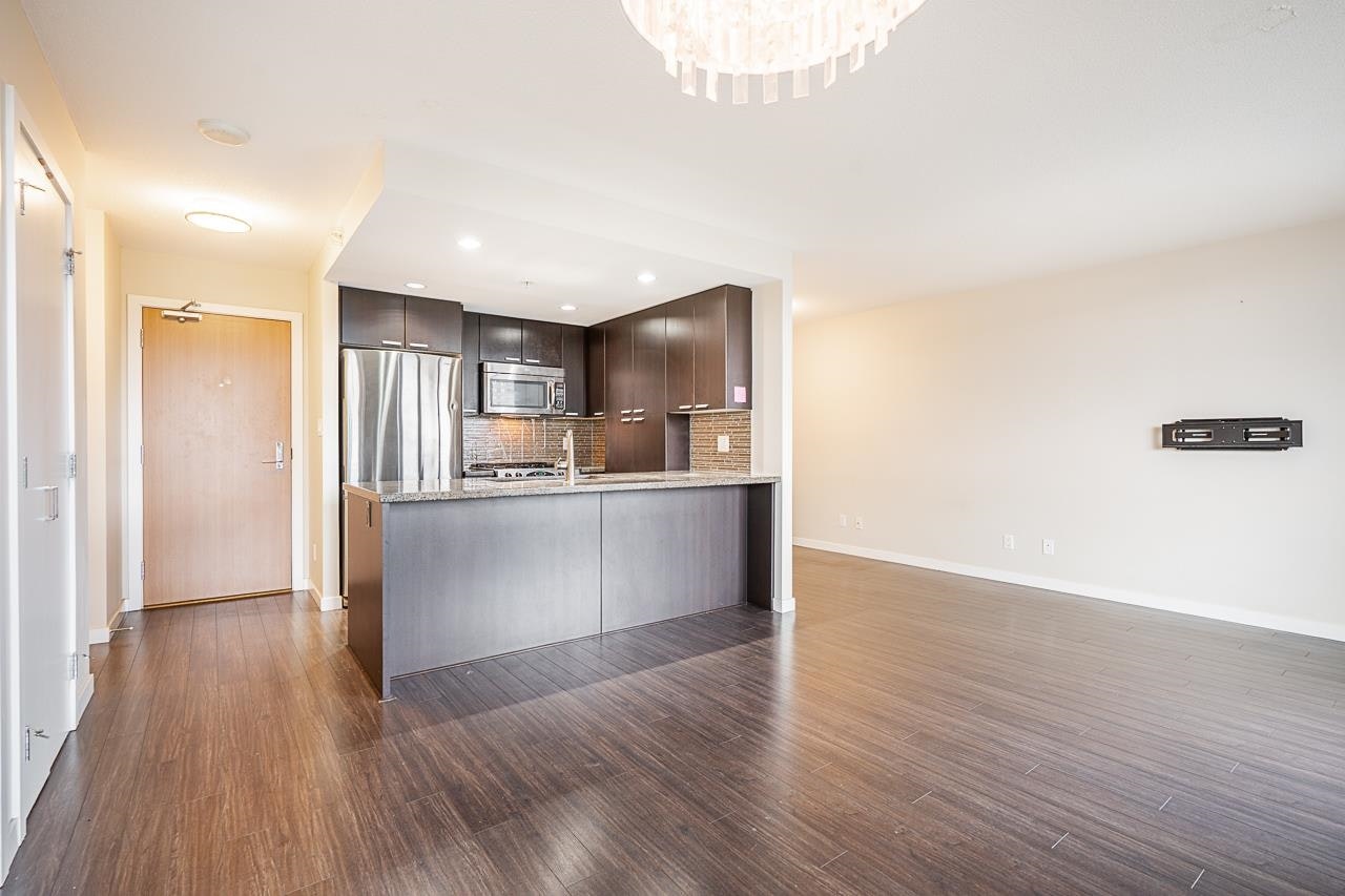 1705-2232 Douglas Road, Burnaby, BC, V5C 0G9