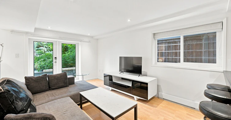 B-3262 W 1st Avenue, Vancouver, BC, V6K 1H5 - 6