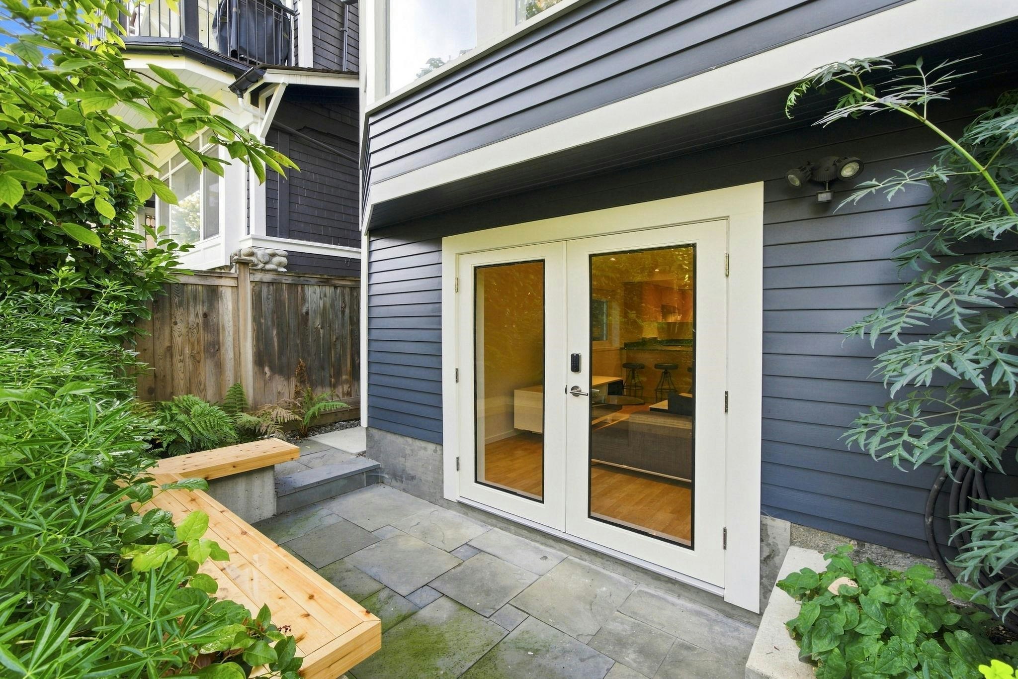 B-3262 W 1st Avenue, Vancouver, BC, V6K 1H5 - 11