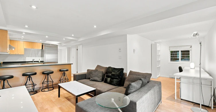 B-3262 W 1st Avenue, Vancouver, BC, V6K 1H5 - 5