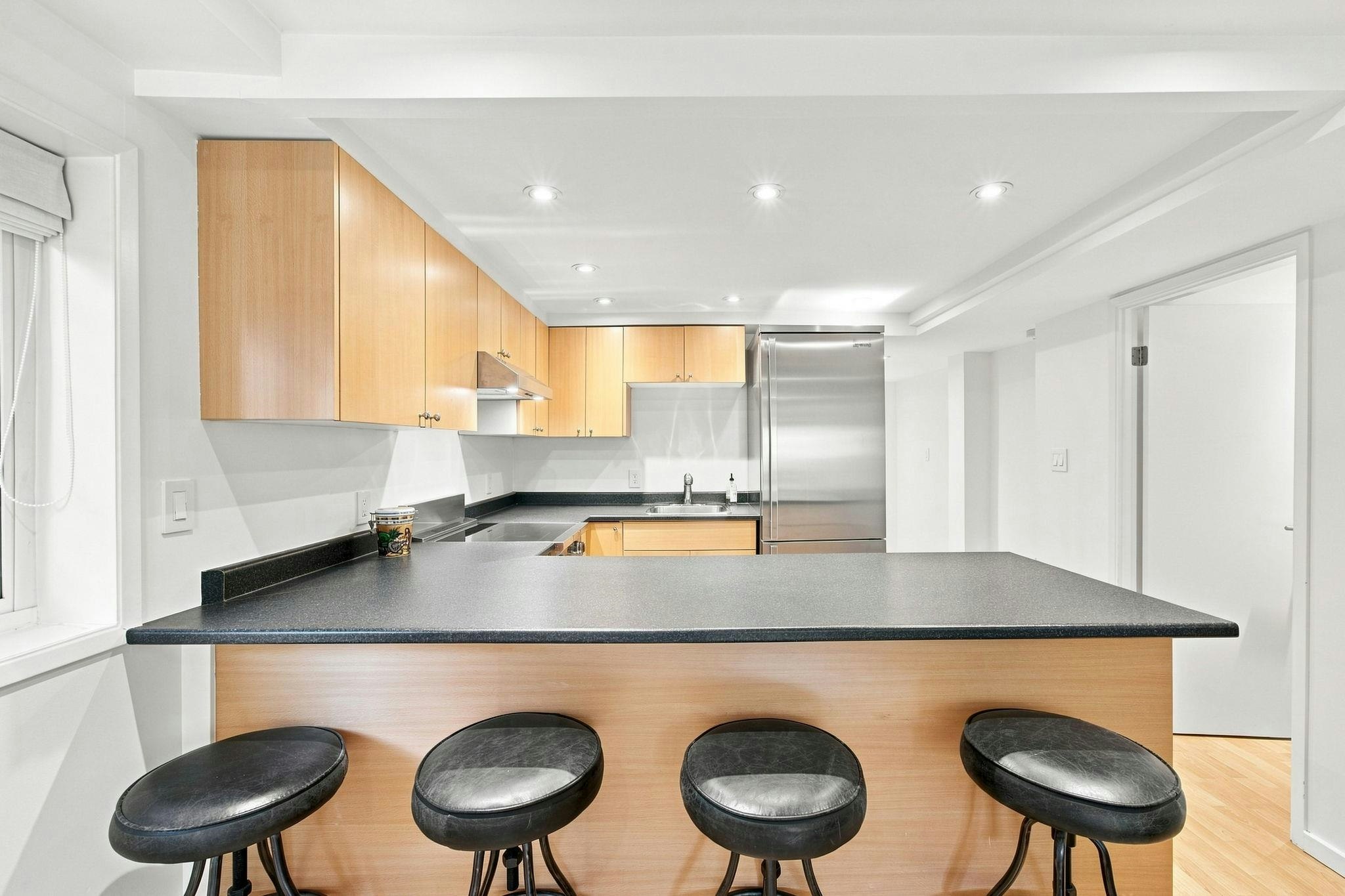 B-3262 W 1st Avenue, Vancouver, BC, V6K 1H5 - 4