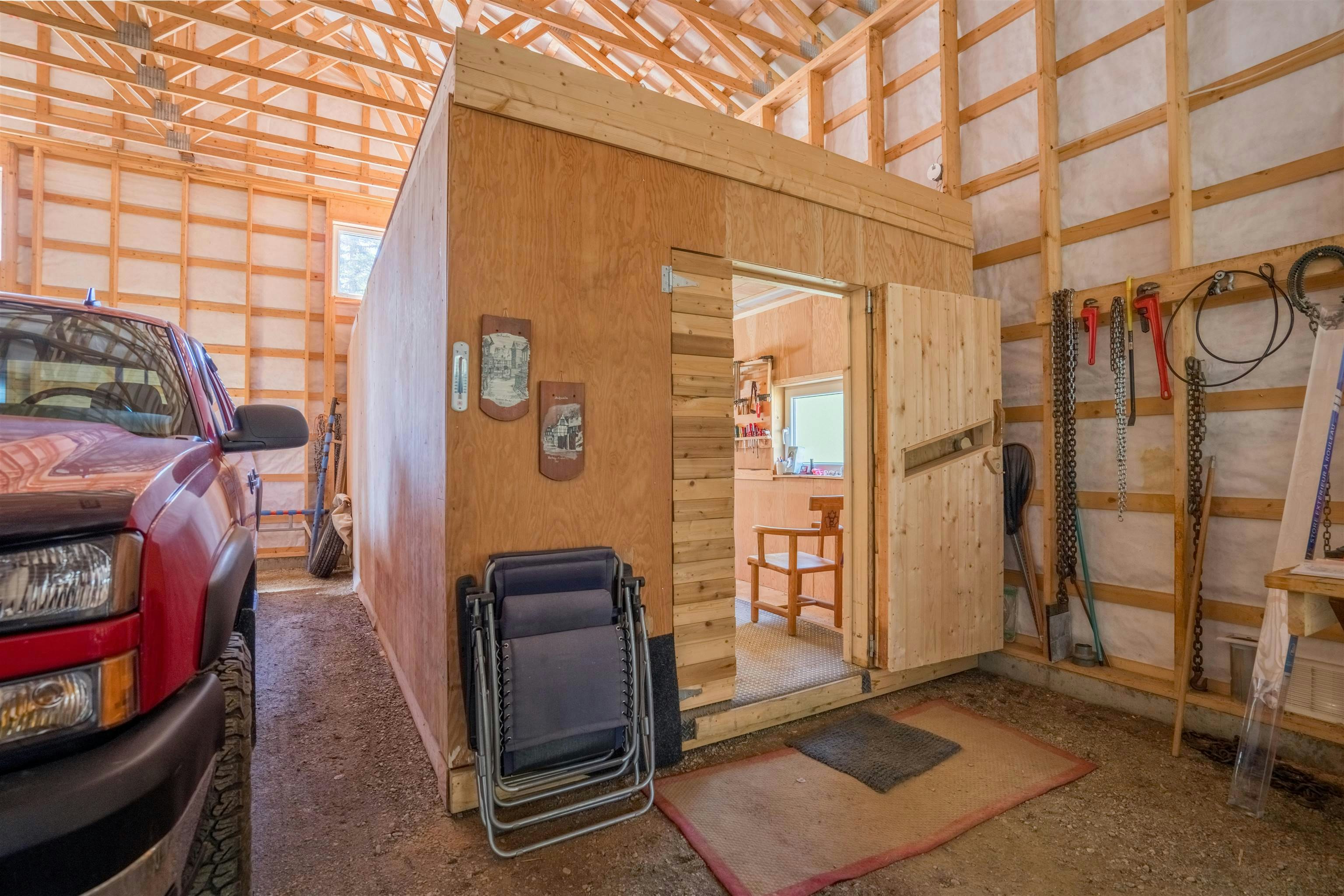 4490 Bowron Lake Road, Wells, BC, V0K 2R0 - 32