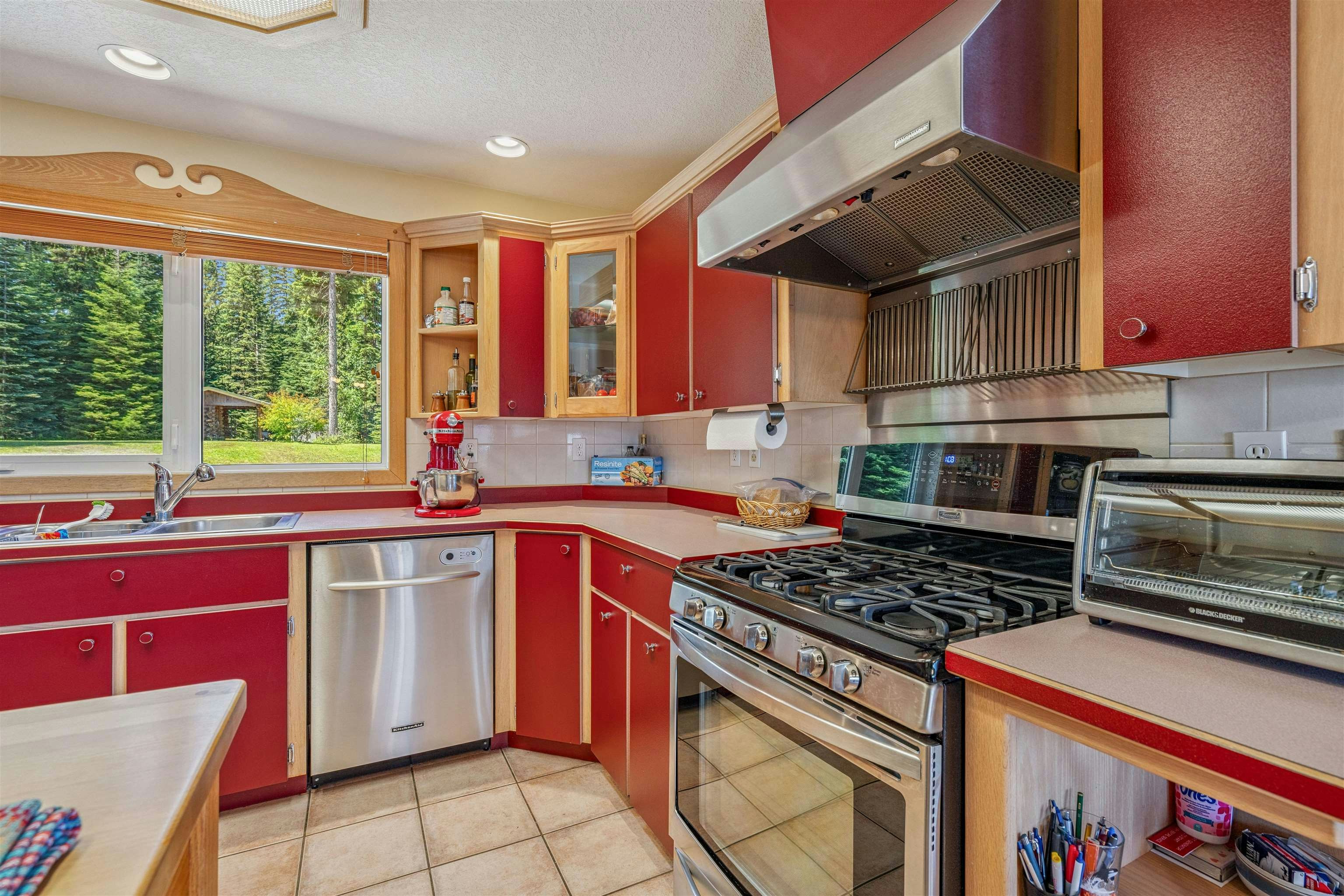 4490 Bowron Lake Road, Wells, BC, V0K 2R0 - 13