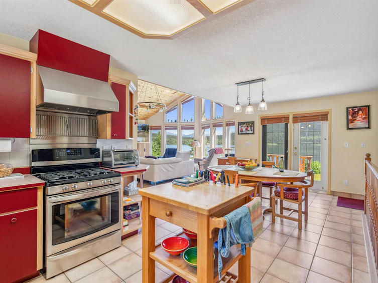 4490 Bowron Lake Road, Wells, BC, V0K 2R0 - 11