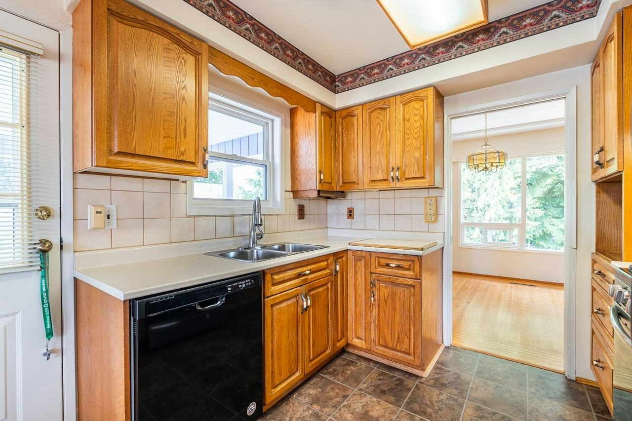 1721 Bowman Avenue, Coquitlam, BC, V3J 6C9 - 15
