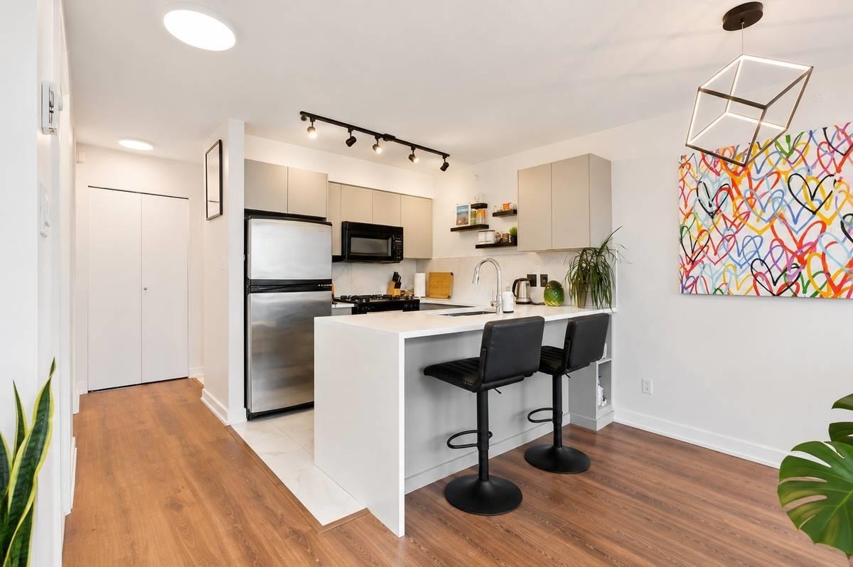 2606-1438 Richards Street, Vancouver, BC, V6Z 3B8 - 11