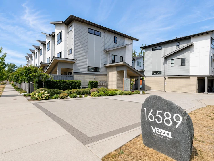 37-16589 25 Avenue, Surrey, BC, V3Z 1H5