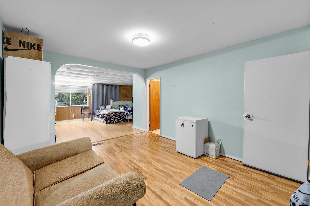 7674 Burris Street - 4