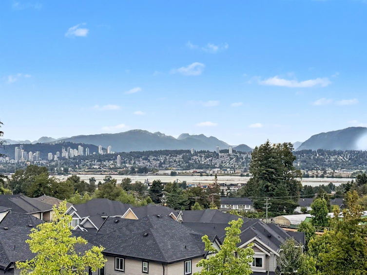 515-11077 Ravine Road, Surrey, BC, V3T 3X5