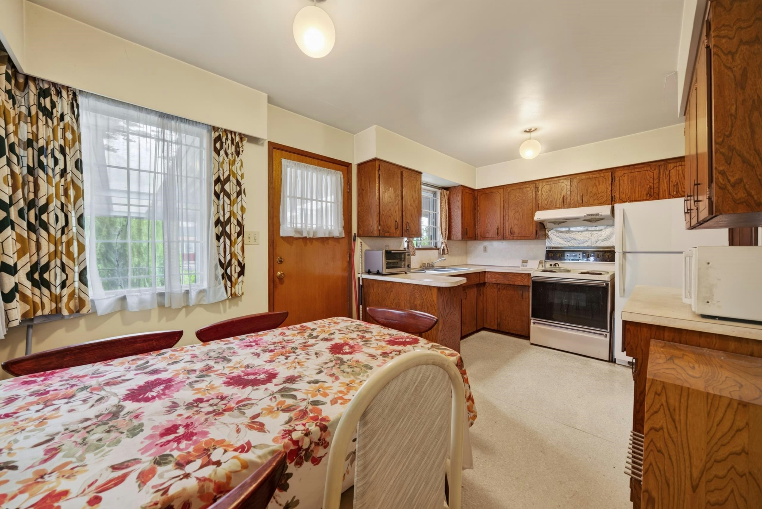 3660 E 22nd Avenue, Vancouver, BC, V5M 2Z7 - 14