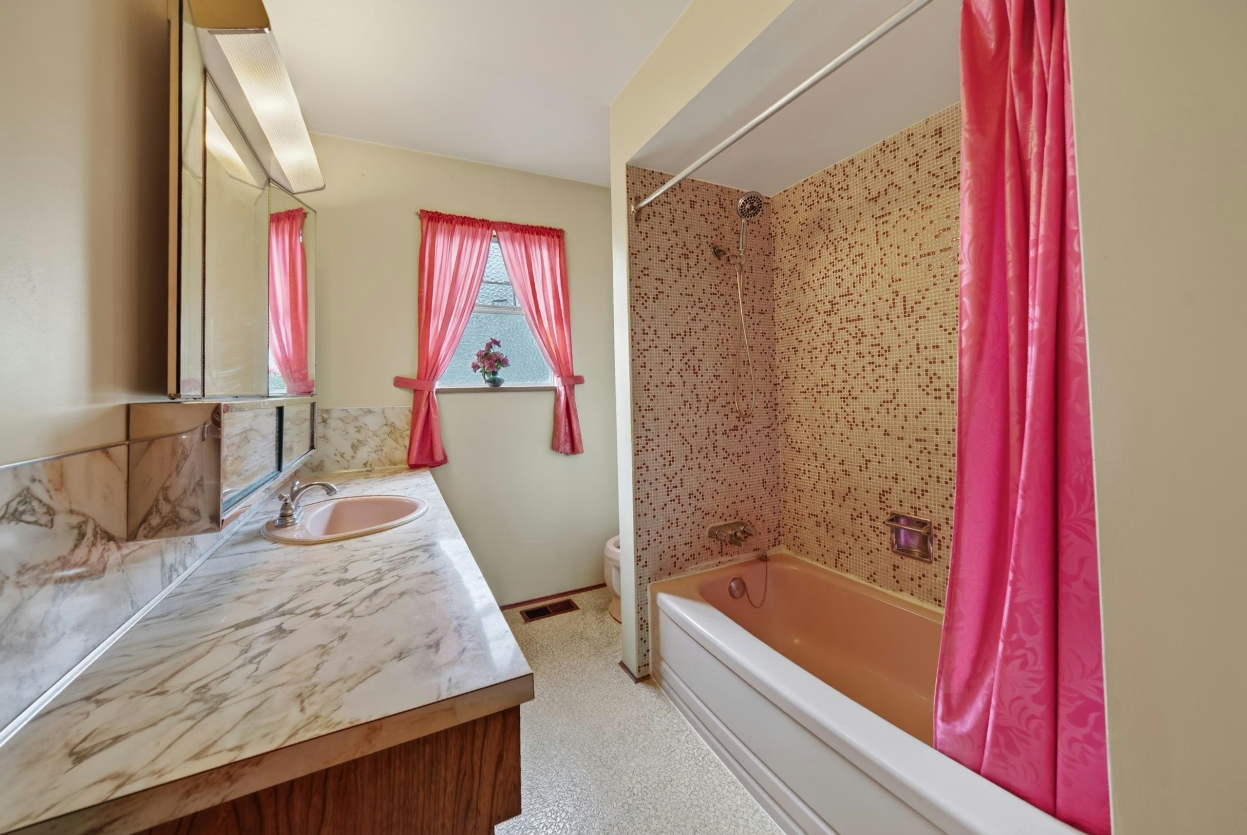 3660 E 22nd Avenue, Vancouver, BC, V5M 2Z7 - 19