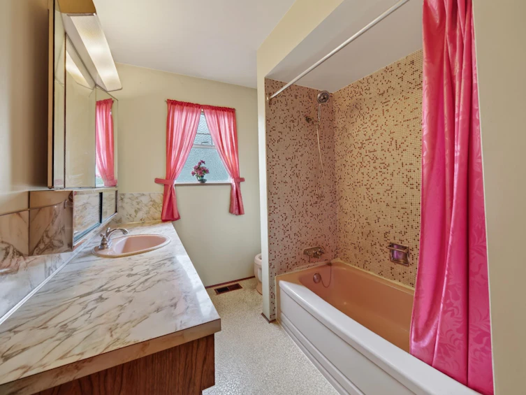 3660 E 22nd Avenue, Vancouver, BC, V5M 2Z7 - 19