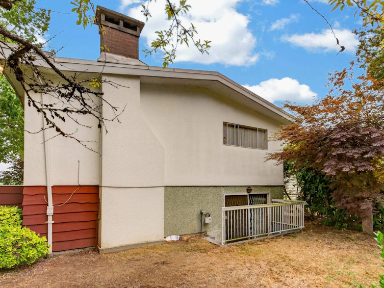 3660 E 22nd Avenue, Vancouver, BC, V5M 2Z7 - 34