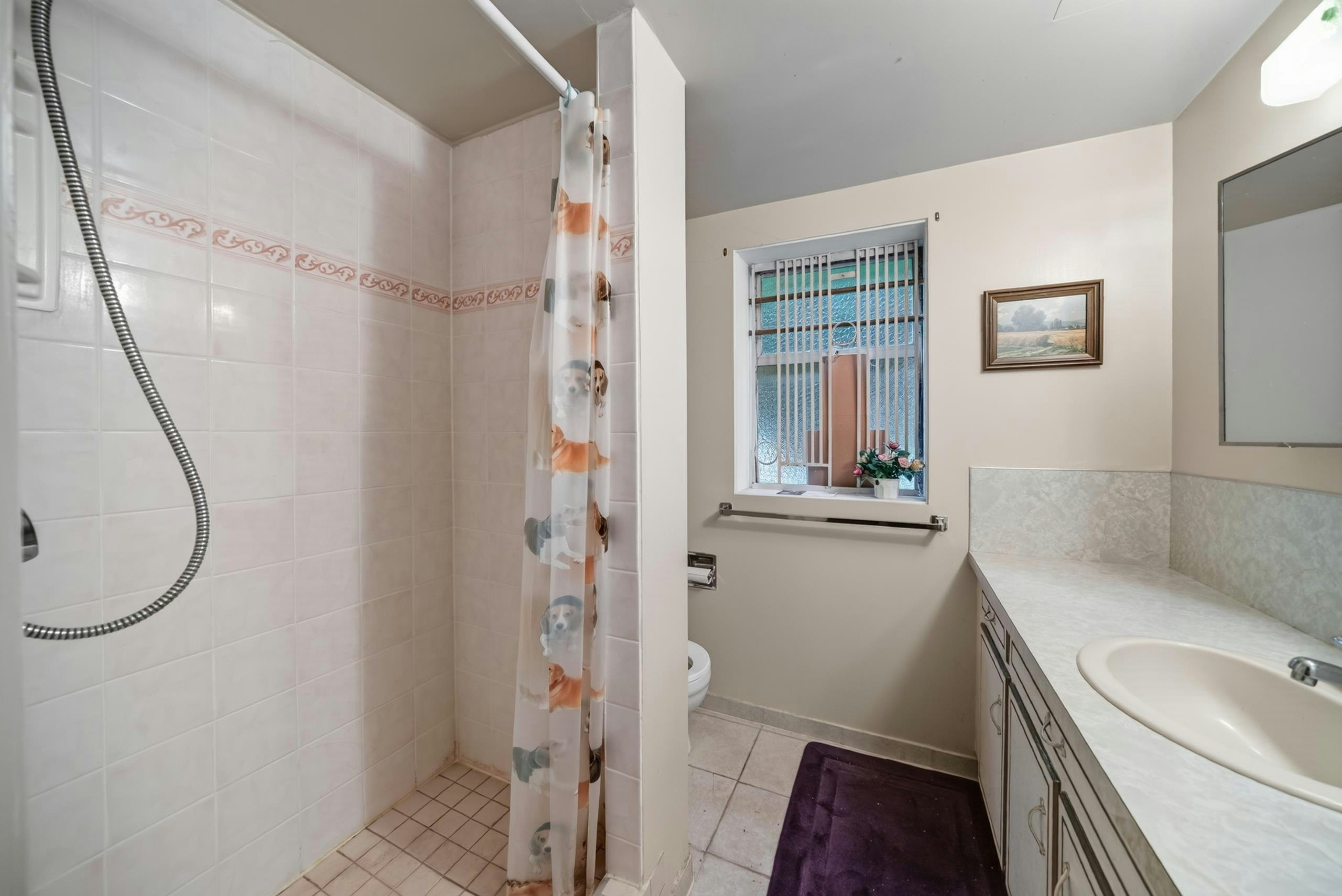 3660 E 22nd Avenue, Vancouver, BC, V5M 2Z7 - 27