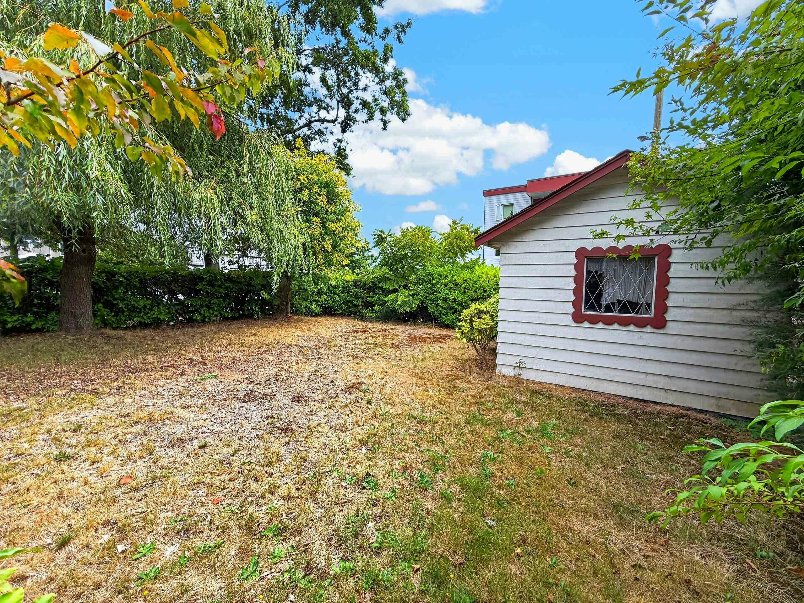 3660 E 22nd Avenue, Vancouver, BC, V5M 2Z7 - 4