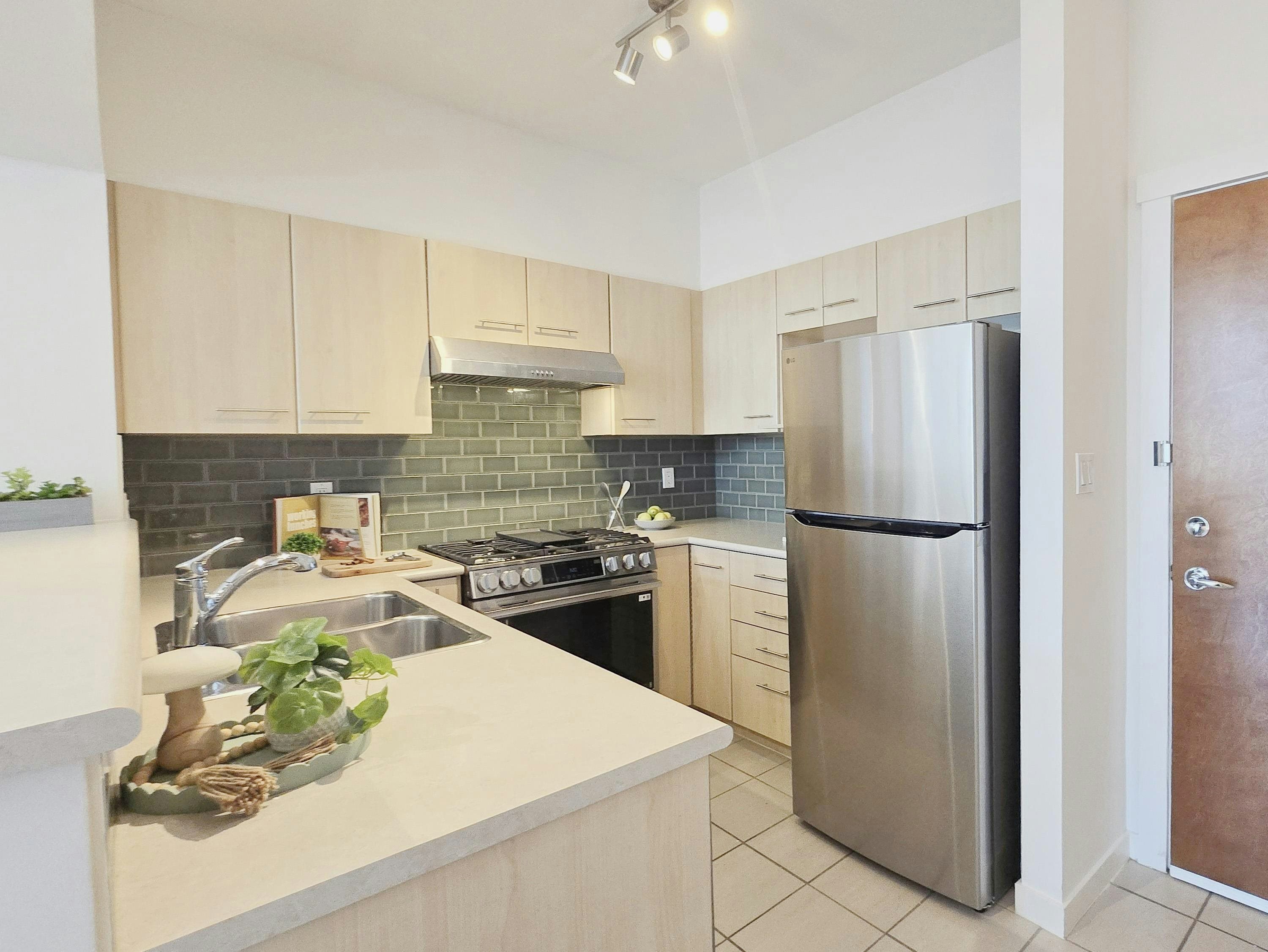 1427-5133 Garden City Road, Richmond, BC, V6X 4H9 - 11
