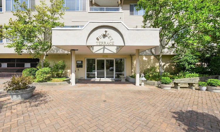 305-8751 General Currie Road