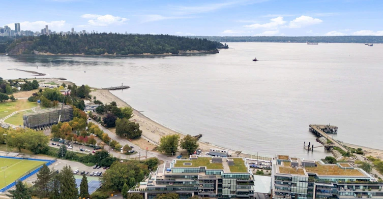 205-1327 Bellevue Avenue, West Vancouver, BC, V7T 0B9 - 4