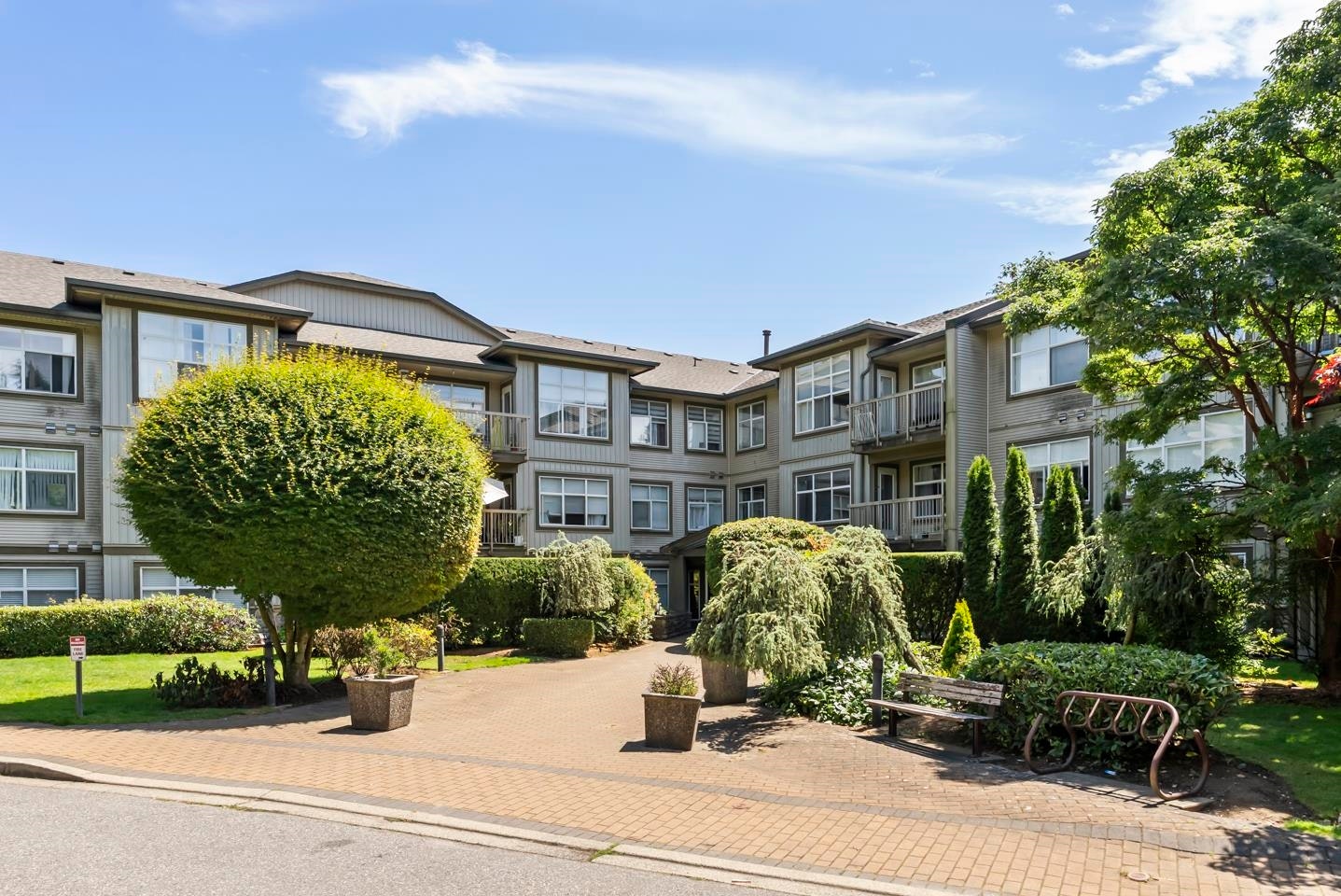 212-14885 105 Avenue, Surrey, BC, V3R 2V6