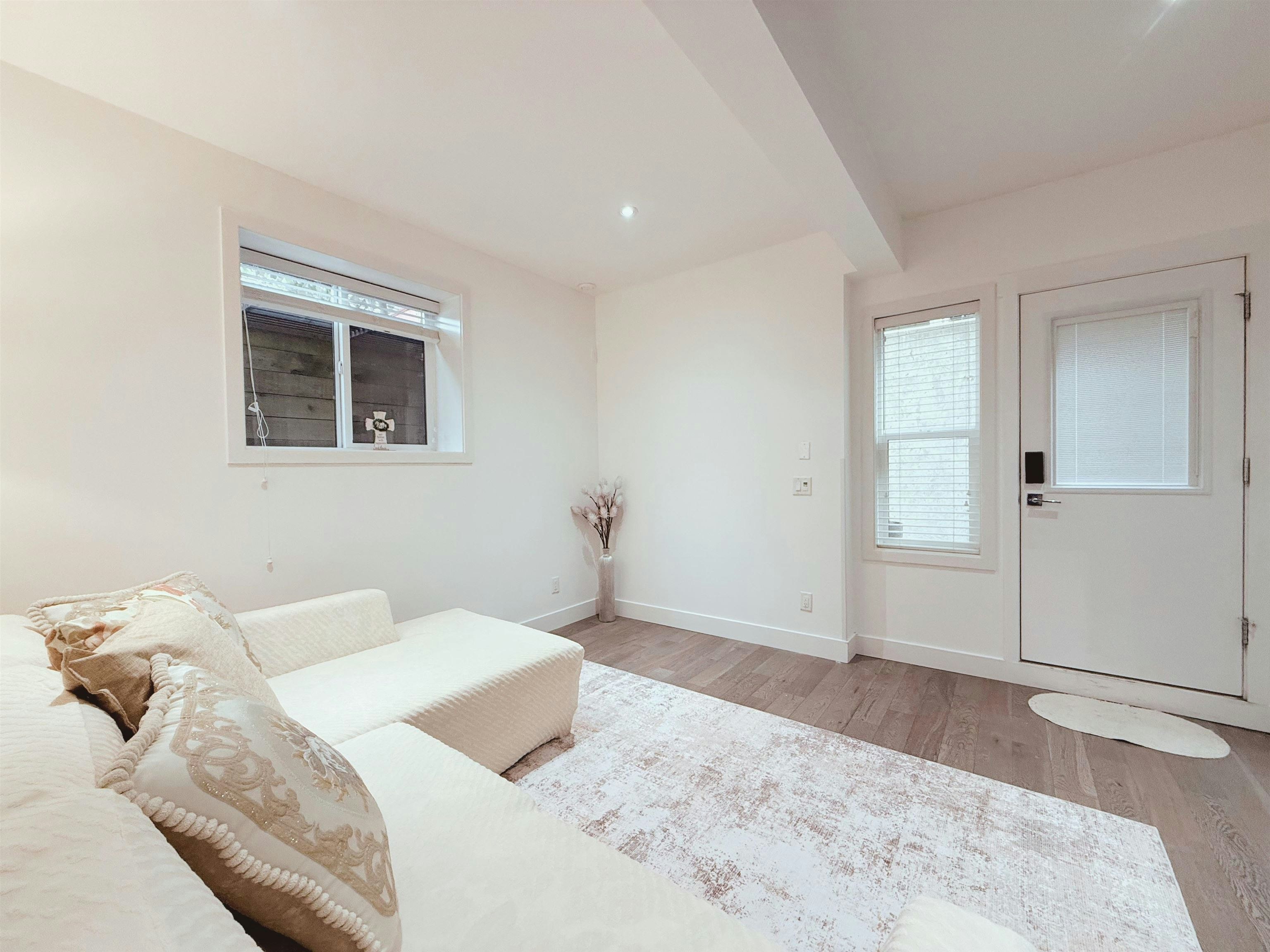 Basement-1030* 166b Street, Surrey, BC, V4N 6V4 - 5