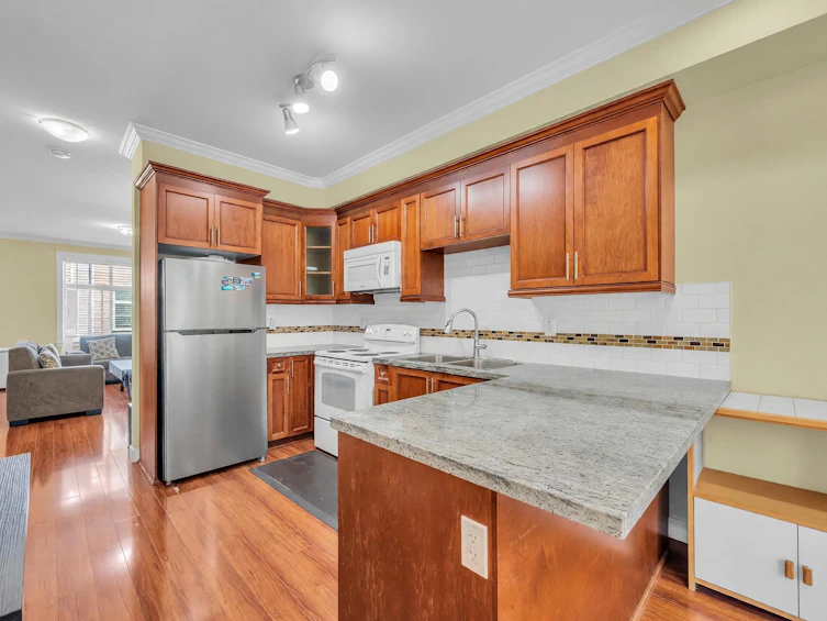 5-9405 121 Street, Surrey, BC, V3V 0A9 - 6
