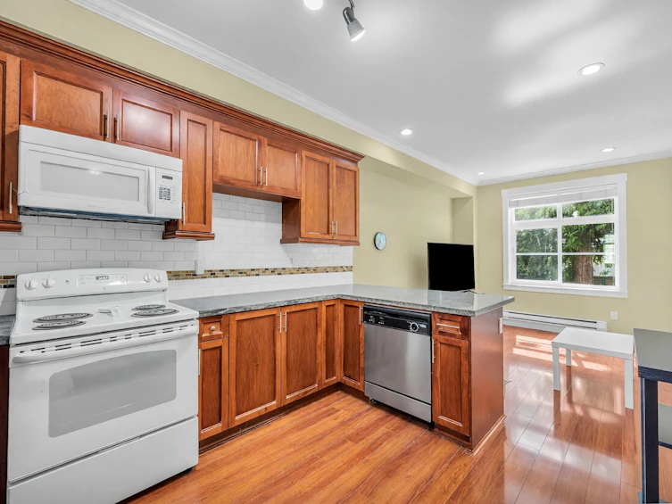5-9405 121 Street, Surrey, BC, V3V 0A9 - 5